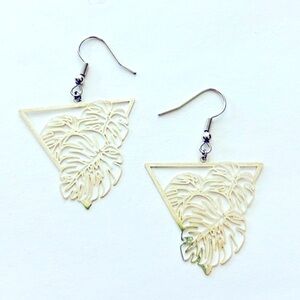 90s Style Monstera Deliciosa Leaf Filigree Earrings, Unworn, NWT